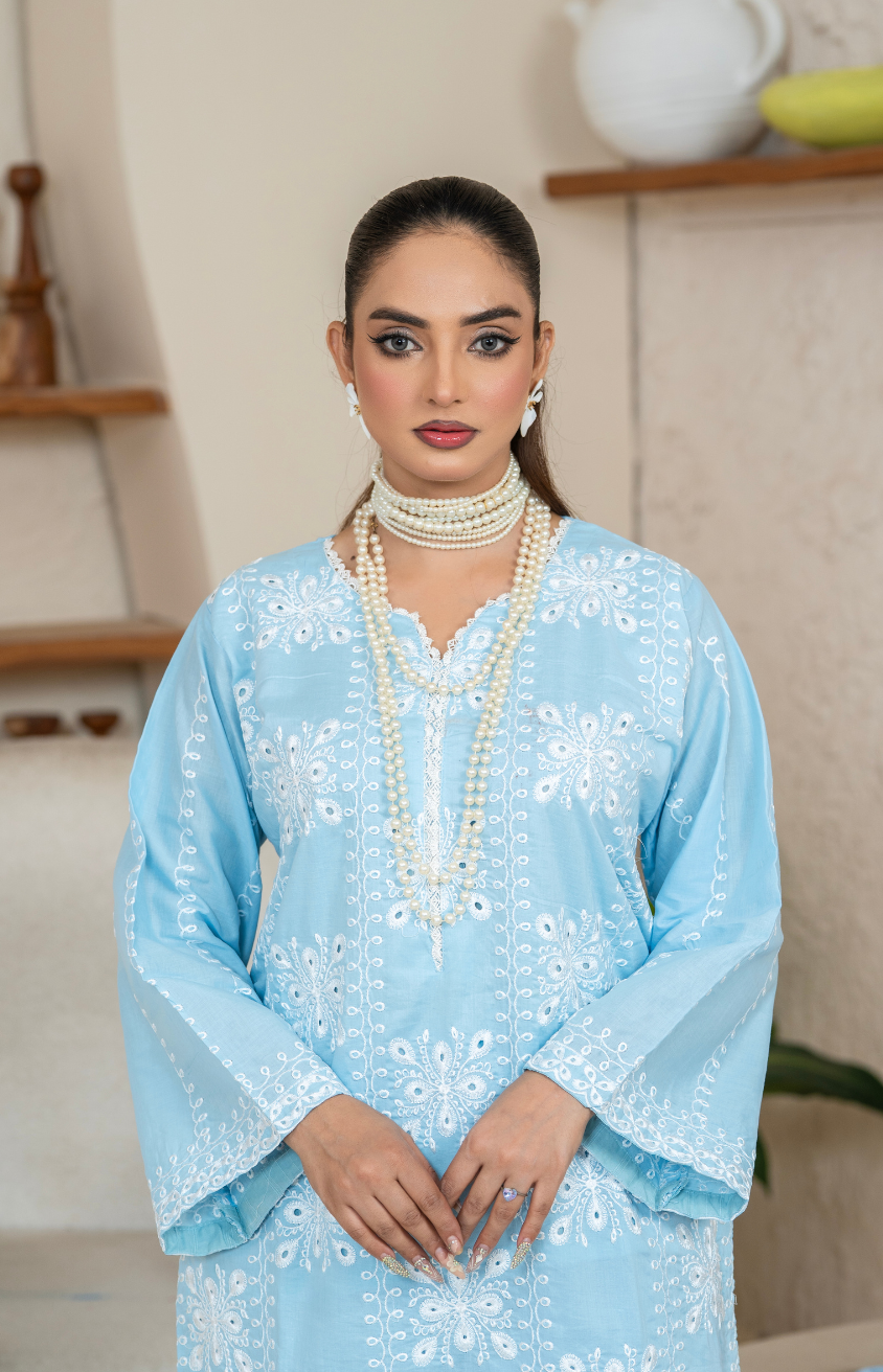 Embroidered 3-Piece Suit – Mid-Weather Collection