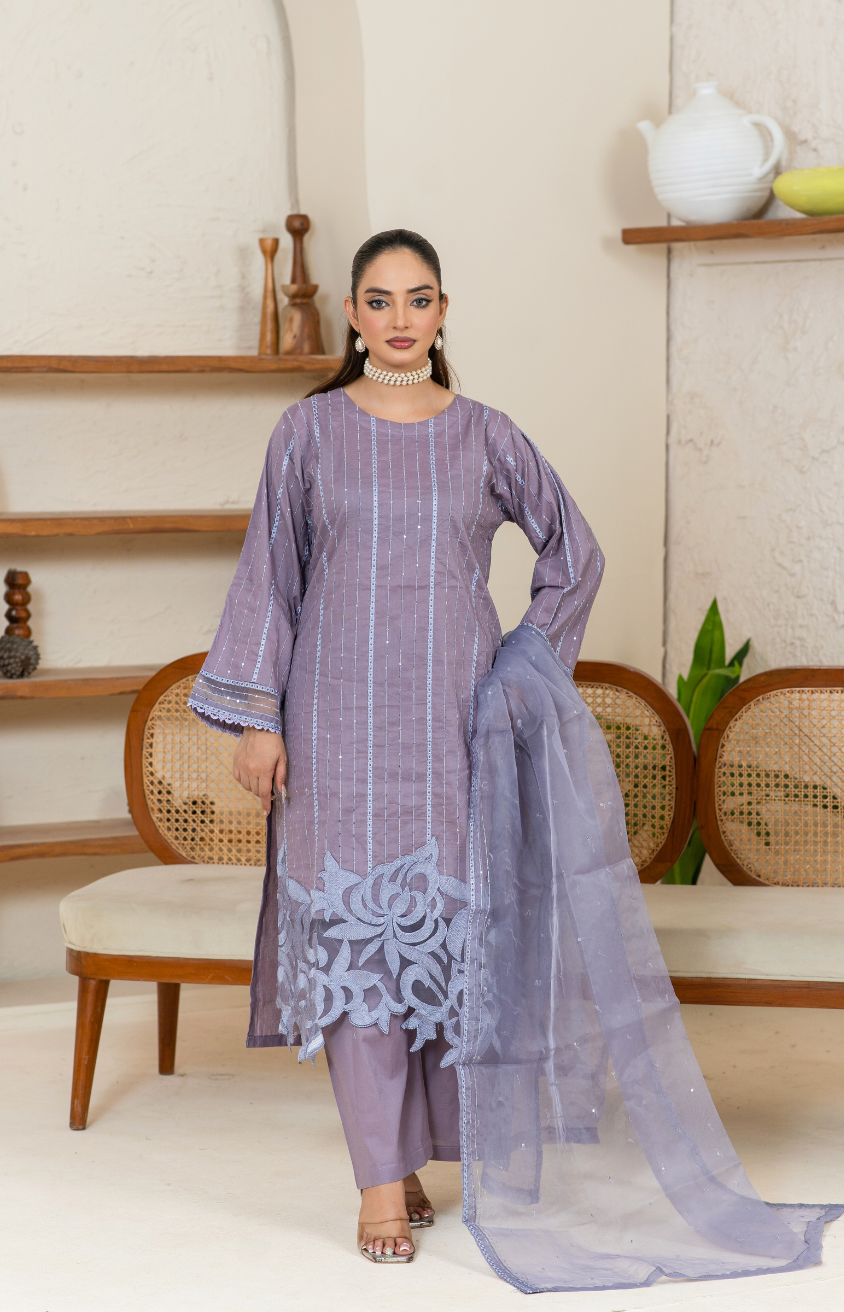 Elegant Embroidered 3PC Suit – Mid-Weather Collection