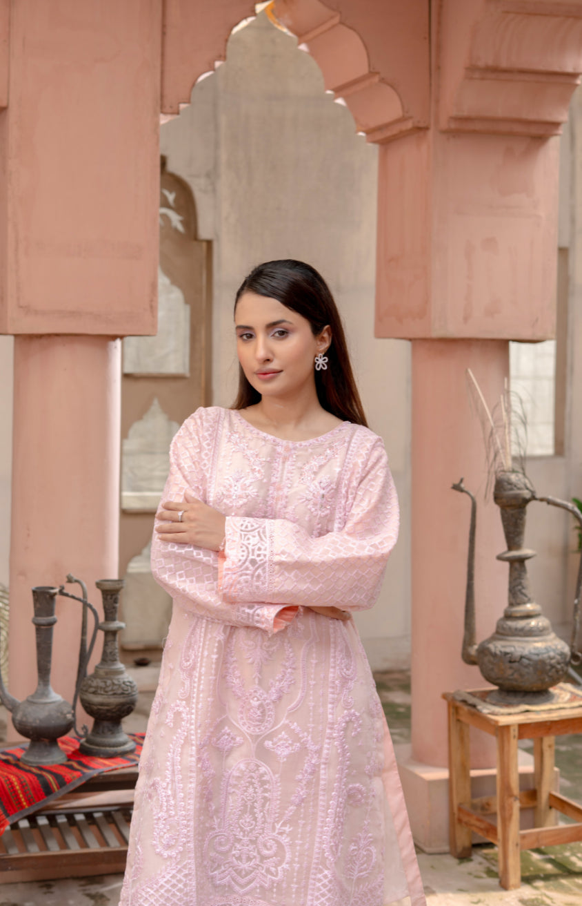 Mahveen – Signature Embroidered Organza 3PC Suit