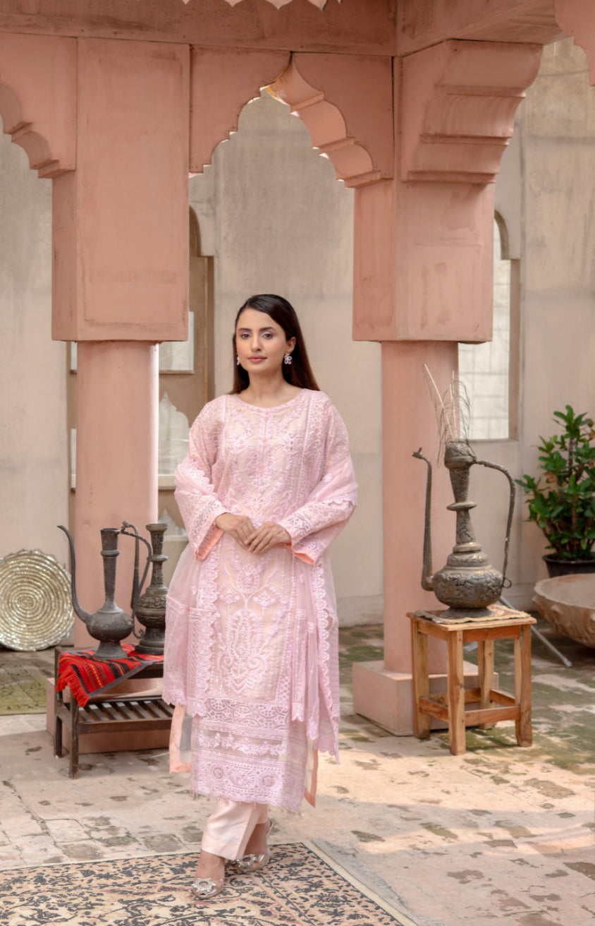 Mahveen – Signature Embroidered Organza 3PC Suit