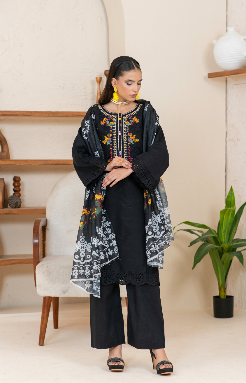 Elegant Embroidered 3-Piece Suit – Mid Winter Collection