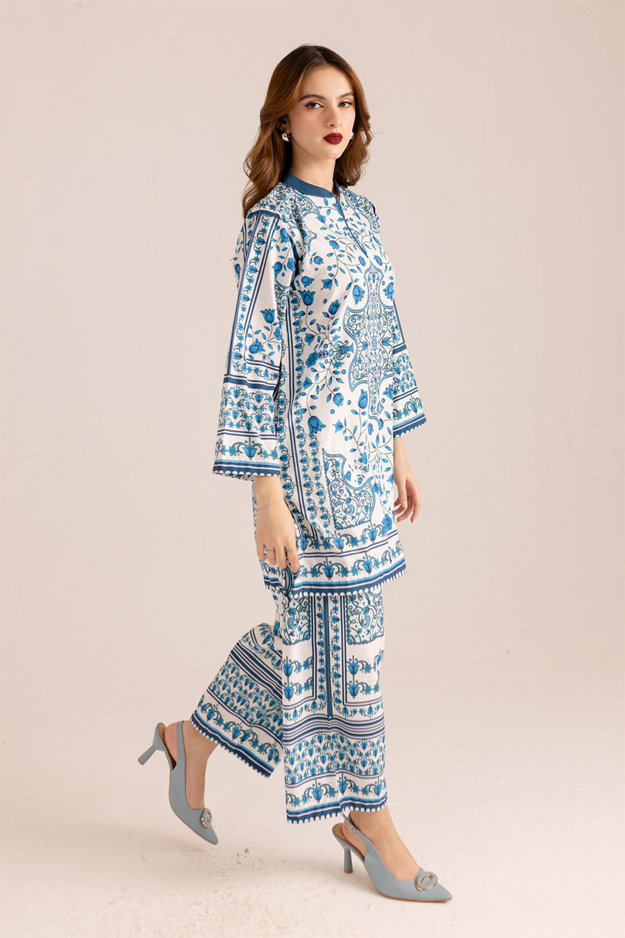 Azurewear – 2 Piece Stitched Crepe Suit