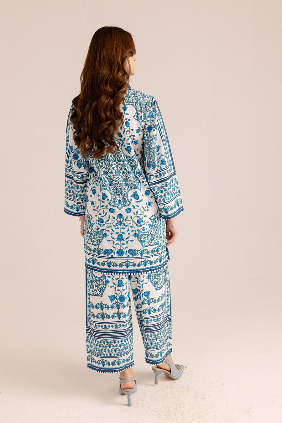 Azurewear – 2 Piece Stitched Crepe Suit