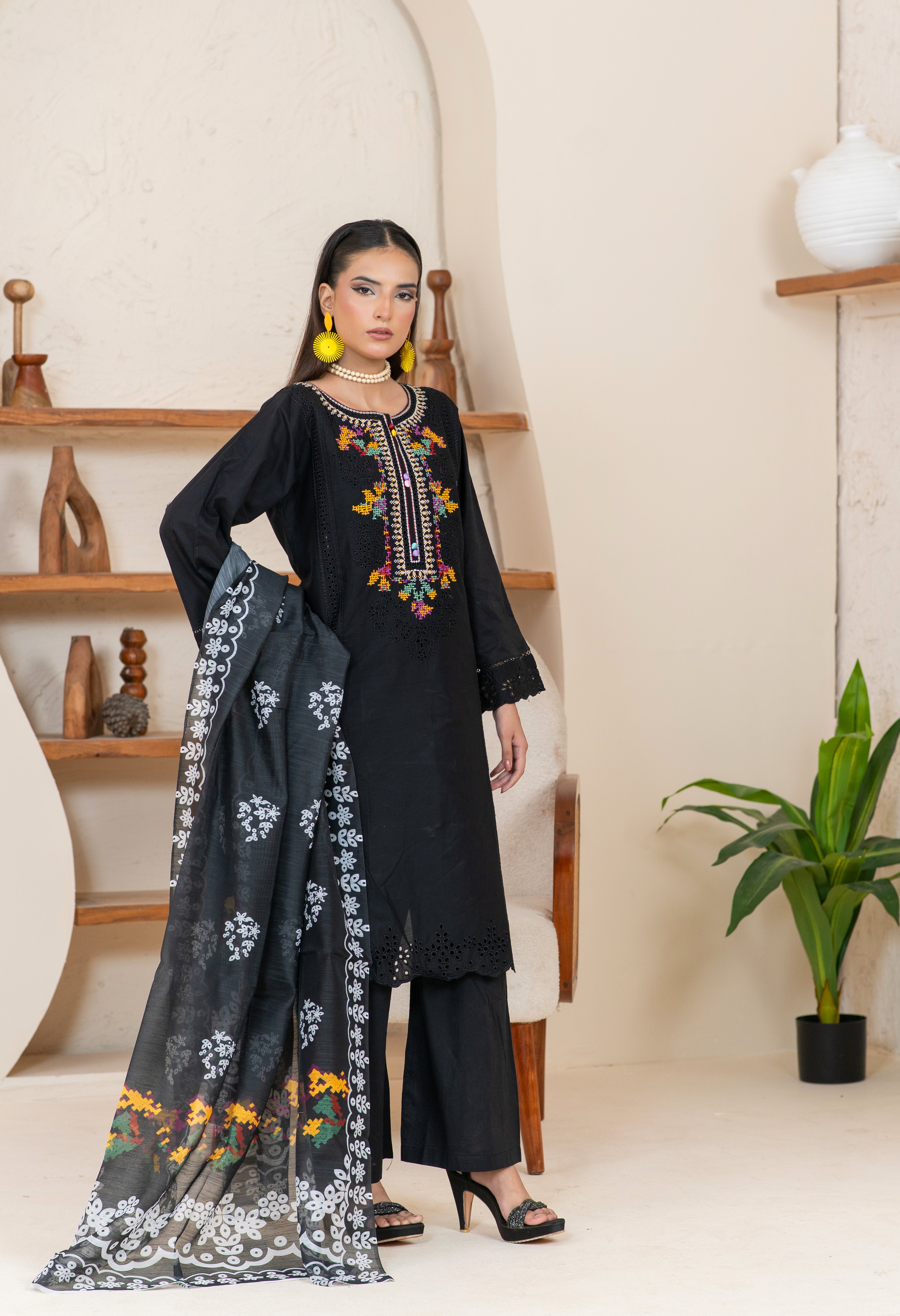 Elegant Embroidered 3-Piece Suit – Mid Winter Collection